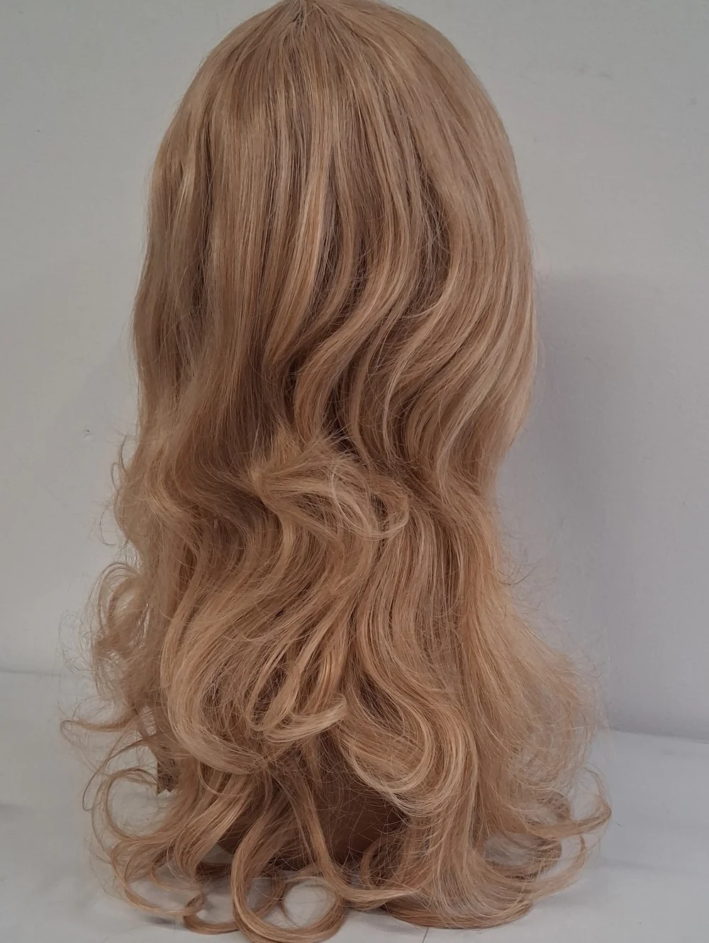N/A light blonde
